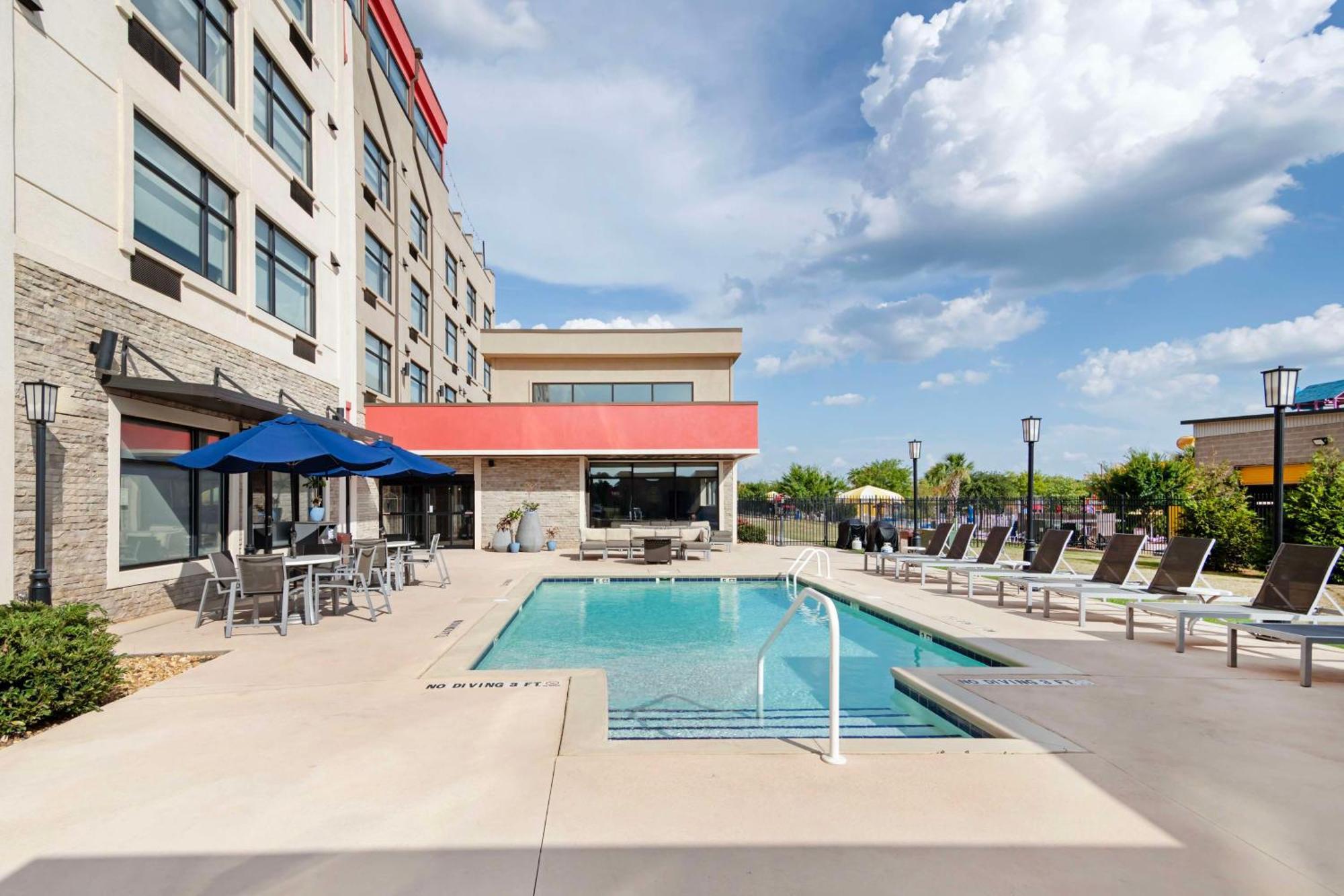 Best Western Plus Executive Residency Rigby'S Water World Hotel Warner Robins Exterior photo